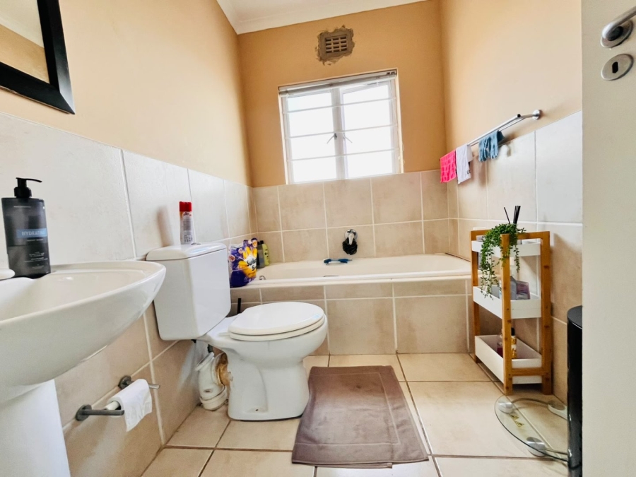 3 Bedroom Property for Sale in Beacon Bay Eastern Cape